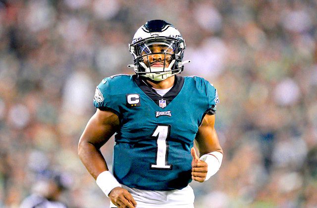 Fantasy Football Start 'Em, Sit 'Em MNF Eagles vs. Buccaneers Week 3 (2023)