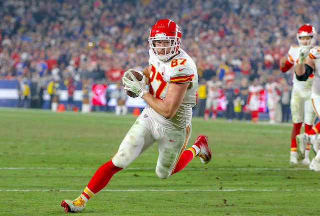 Should You Pay Up for a Tight End? 2023 Fantasy Football Draft Strategy