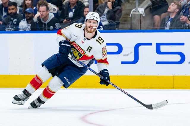 Florida Panthers vs Carolina Hurricanes Game 1: Free live stream (5/18/23)  